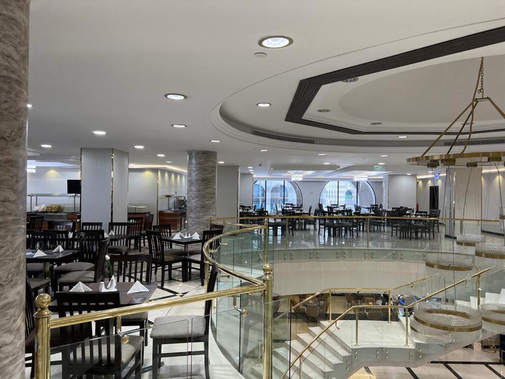 Al Ansar Golden Tulip Hotel Medina Exterior foto